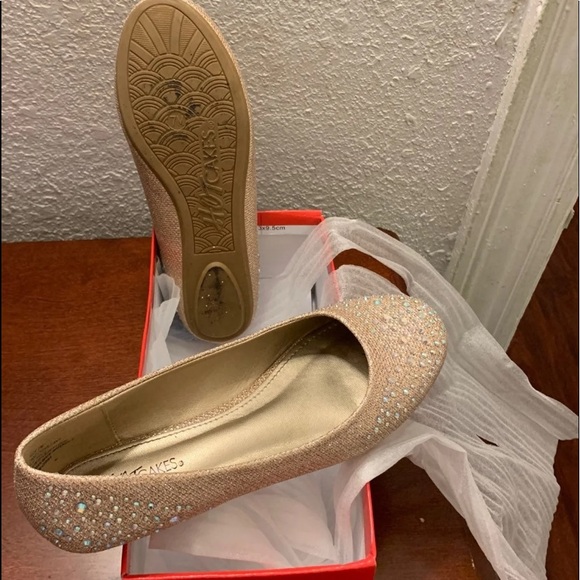 Rose Gold flats - Picture 1 of 2